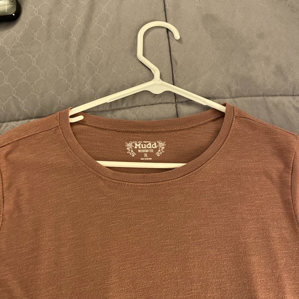 Pink tee